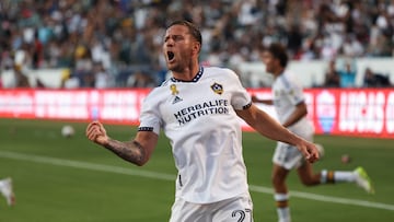 LA Galaxy stage late push for playoff places